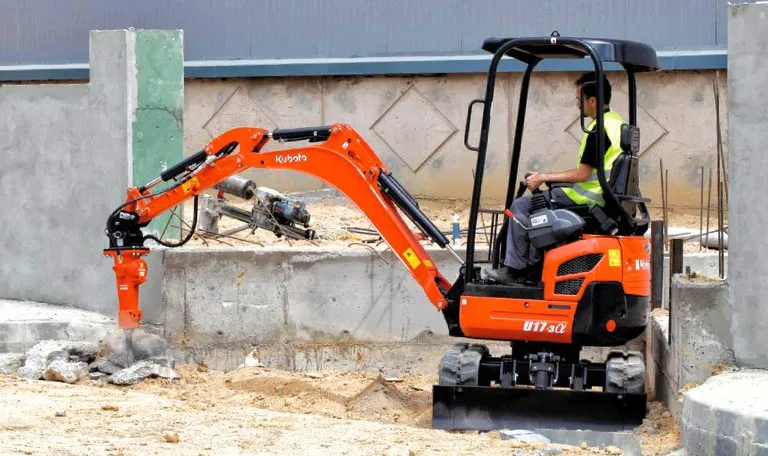 Minikoparka Kubota U17